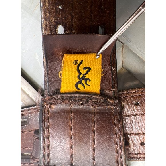 Browning Double Prong Buckle Waist Belt Mens 34 / 85 Adjustable Leather Brown - Picture 3 of 7